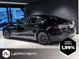 Tesla Model S vaihtoauto