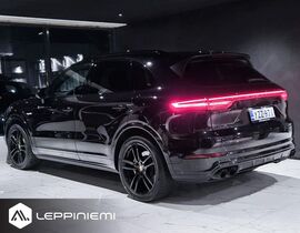 Porsche Cayenne vaihtoauto