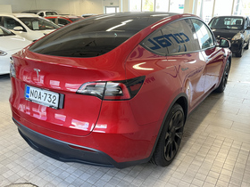 Tesla Model Y vaihtoauto