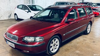 Volvo V70 vaihtoauto