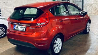 Ford Fiesta vaihtoauto