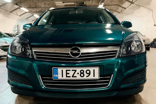 Opel Astra vaihtoauto