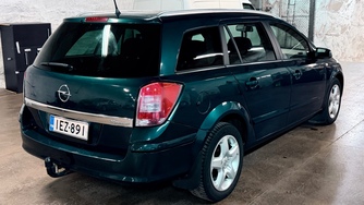 Opel Astra vaihtoauto