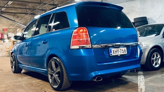 Opel Zafira vaihtoauto