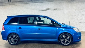 Opel Zafira vaihtoauto