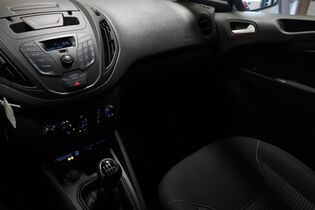 Ford Transit Courier vaihtoauto