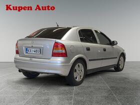 Opel Astra vaihtoauto
