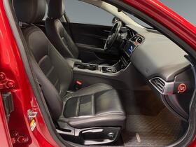 Jaguar XE vaihtoauto