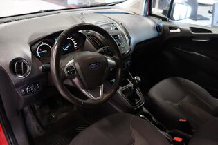 Ford Transit Courier vaihtoauto