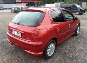 Peugeot 206 vaihtoauto