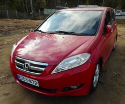 Honda Fr-V vaihtoauto