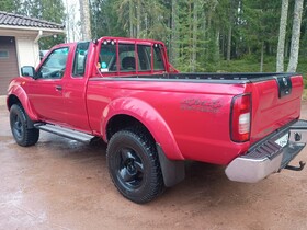 Nissan NP300 vaihtoauto