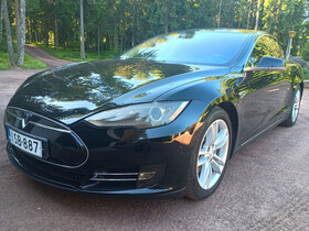 Tesla Model S vaihtoauto