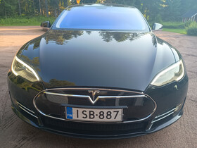 Tesla Model S vaihtoauto