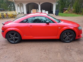 Audi TT vaihtoauto