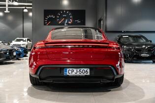 Porsche Taycan vaihtoauto