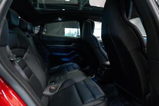 Porsche Taycan vaihtoauto