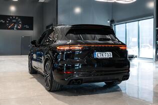 Porsche Cayenne vaihtoauto