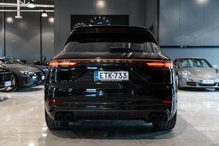 Porsche Cayenne vaihtoauto