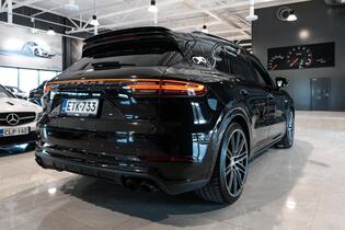 Porsche Cayenne vaihtoauto