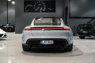 Porsche Taycan vaihtoauto