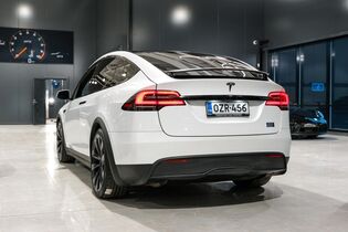 Tesla Model X vaihtoauto