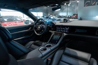 Porsche Taycan vaihtoauto