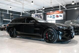 BMW M5 vaihtoauto