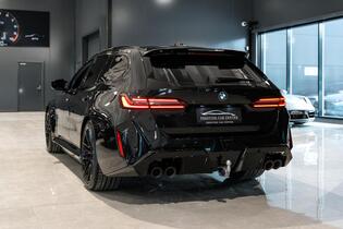 BMW M5 vaihtoauto