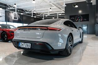 Porsche Taycan vaihtoauto