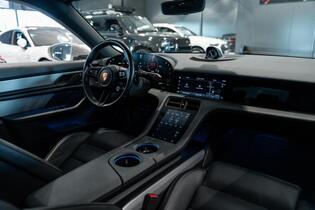 Porsche Taycan vaihtoauto