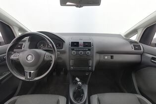 Volkswagen Touran vaihtoauto