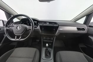 Volkswagen Touran vaihtoauto