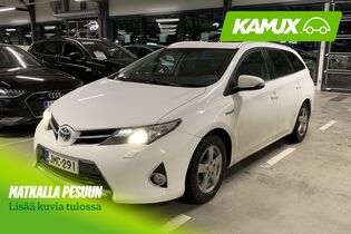 Toyota Auris vaihtoauto