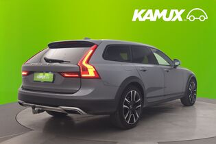 Volvo V90 Cross Country vaihtoauto
