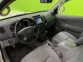 Toyota Hilux vaihtoauto