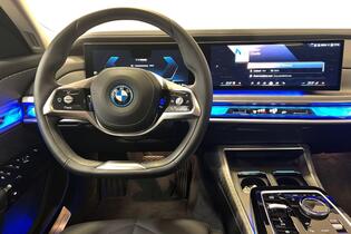 BMW i7 vaihtoauto