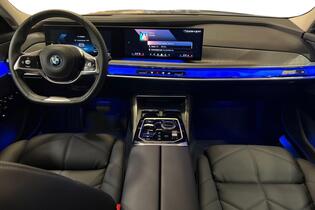 BMW i7 vaihtoauto