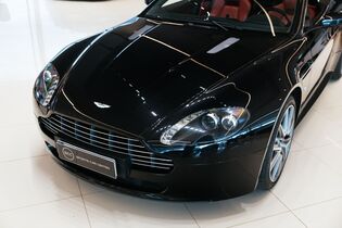 Aston Martin Vantage vaihtoauto