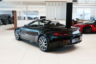 Aston Martin Vantage vaihtoauto