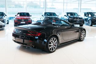 Aston Martin Vantage vaihtoauto