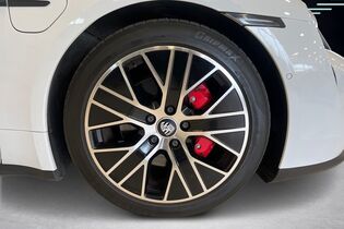 Porsche Taycan vaihtoauto