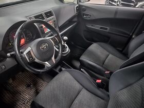 Toyota Verso-S vaihtoauto