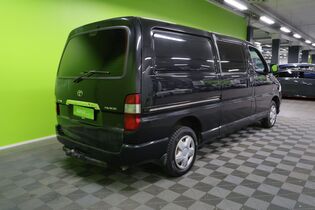 Toyota Hiace vaihtoauto