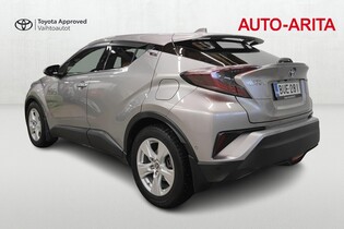 Toyota C-HR vaihtoauto