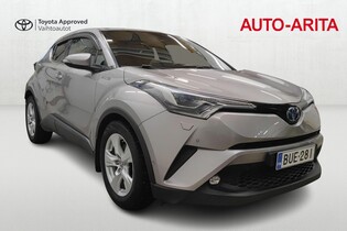 Toyota C-HR vaihtoauto