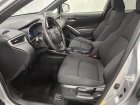 Toyota Corolla Cross vaihtoauto