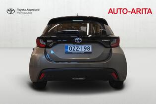 Toyota Yaris vaihtoauto