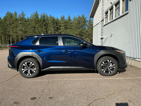 Toyota bZ4X vaihtoauto