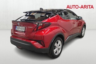 Toyota C-HR vaihtoauto